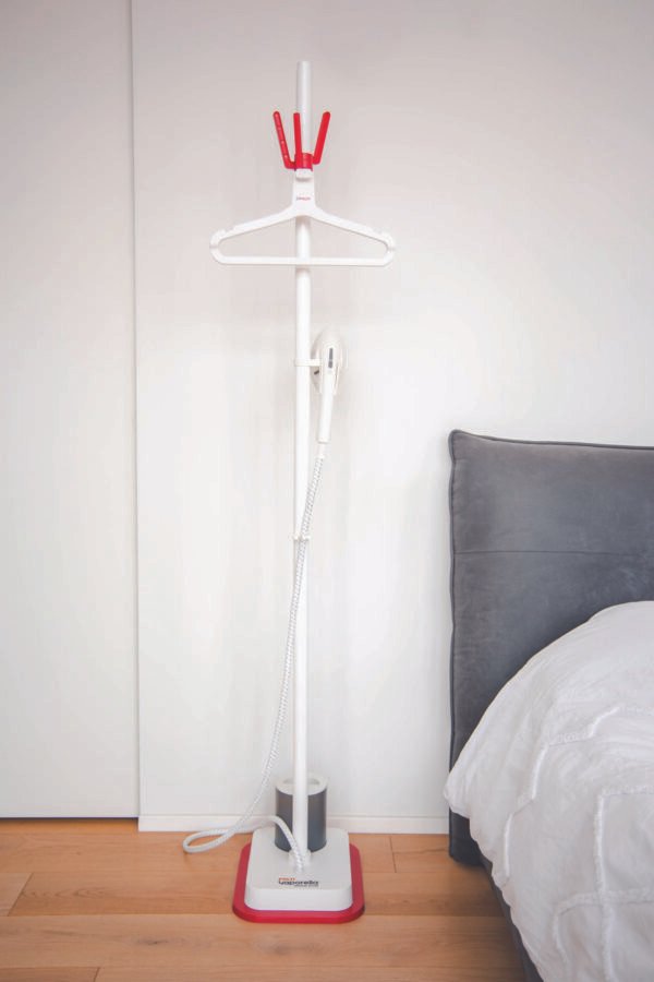 ⁦מגהץ אנכי Vaporella Vertical Styler GSF80R מבית POLTI⁩ – תמונה ⁦7⁩