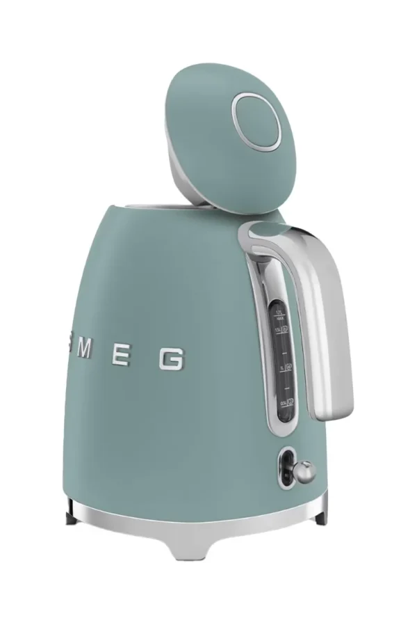 ⁦KLF03EGMEU קומקום חשמלי בצבע ירוק אמרלד מט מבית SMEG⁩ – תמונה ⁦2⁩