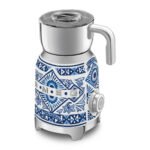 MFF01DGBEU מקציף חלב מתקדם בעיצוב רטרו בהשראת שנות החמישים מבית SMEG